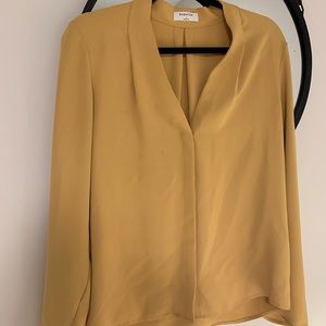 Babaton Blouse Sz L DISCOUNTED SHIPPING!